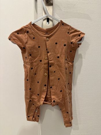 Combinaison bébé mixte été 3 mois hm très bon état.