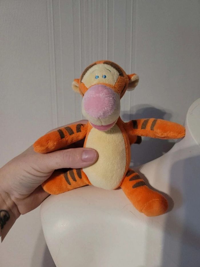 Petite  peluche disney  tigrou