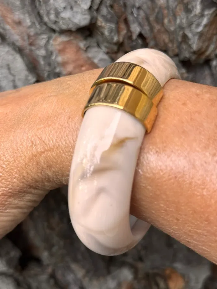 Jonc qui s’ouvre taille M écru reflets marrons et or habaha Paris