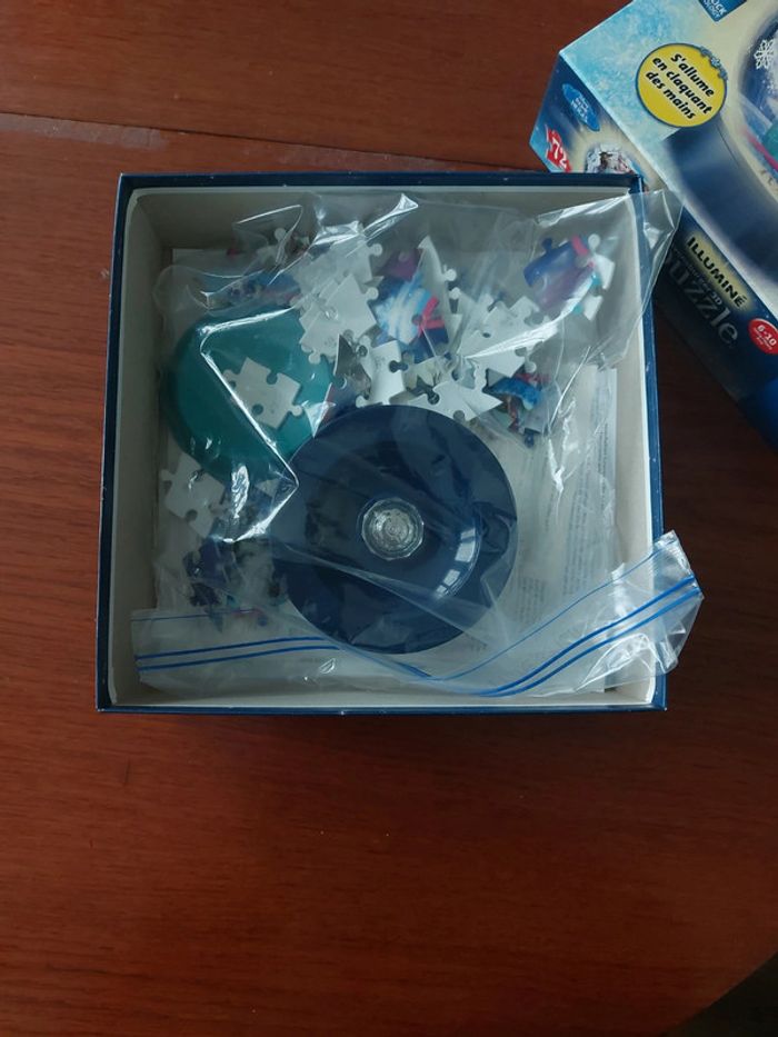 Puzzle Illuminé Reine des Neiges 72 pcs - photo numéro 2