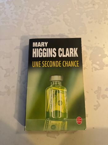 Livre une seconde chance - mary Higgins Clark