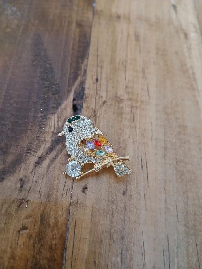 Broche petit oiseau strass - photo numéro 3