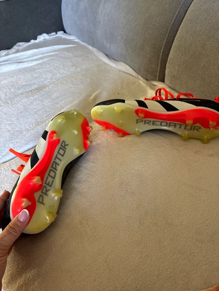 Crampons predator taille 44 - photo numéro 4