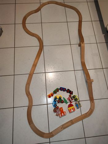Circuit de train en bois