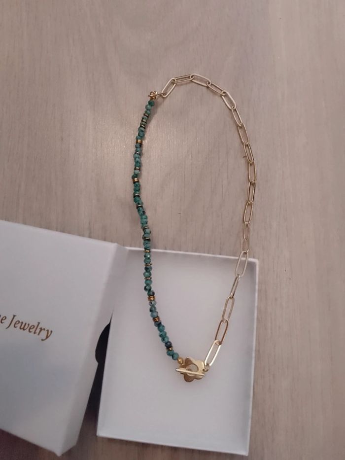 Collier pierres de turquoise africaine