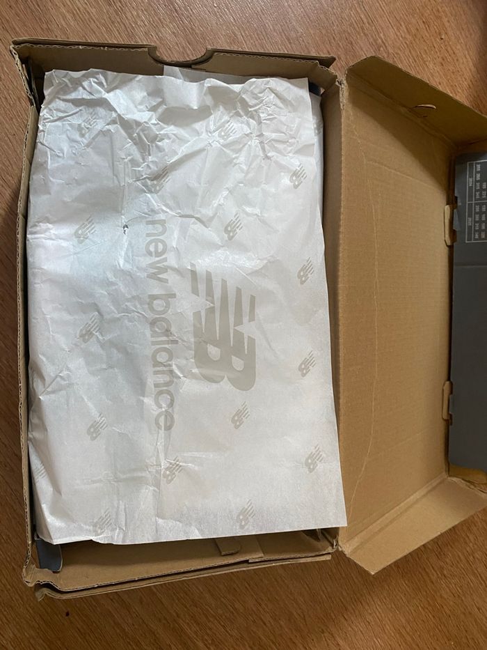 New Balance 740 bleu ciel - taille 45 - photo numéro 7