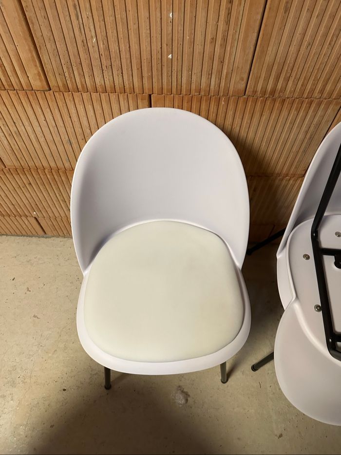 6 Chaise blanche