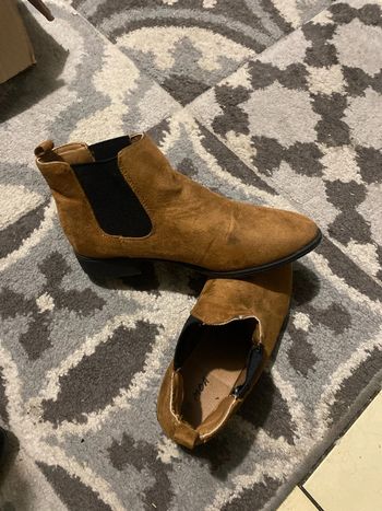 Bottines en daim caramel