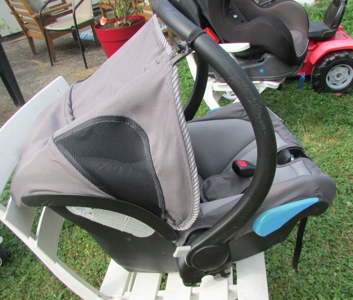 Cosy / Siège auto bébé 0/9kg Bébé Confort Streety Fix - photo numéro 5