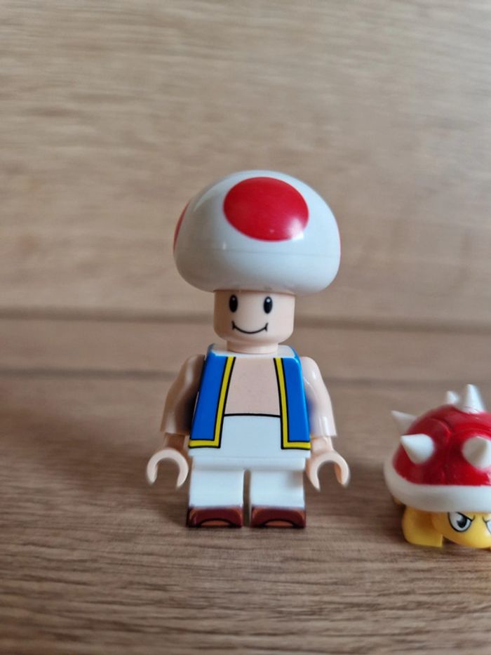 Figurine type lego Toad / Super Mario - photo numéro 2