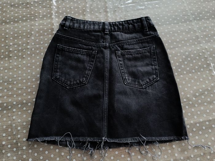 Jupe en jean noir - photo numéro 2