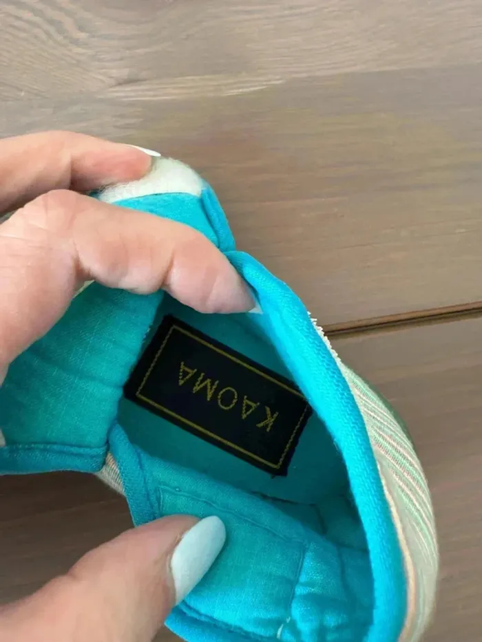 Chaussons Bébé Taille 20 - Très Bon État - photo numéro 3