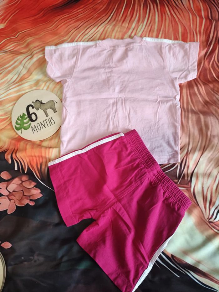 Ensemble t-shirt et short Adidas 6/9 mois - photo numéro 4