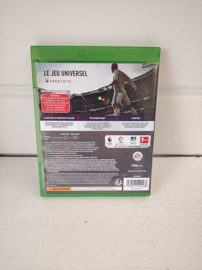 🎮 Jeu vidéo football Fifa 18 console Xbox one - photo numéro 2