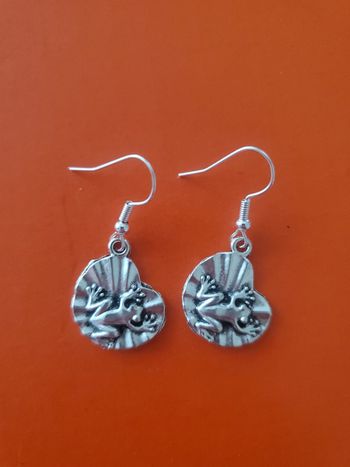 Boucles d'oreilles grenouille nénuphar