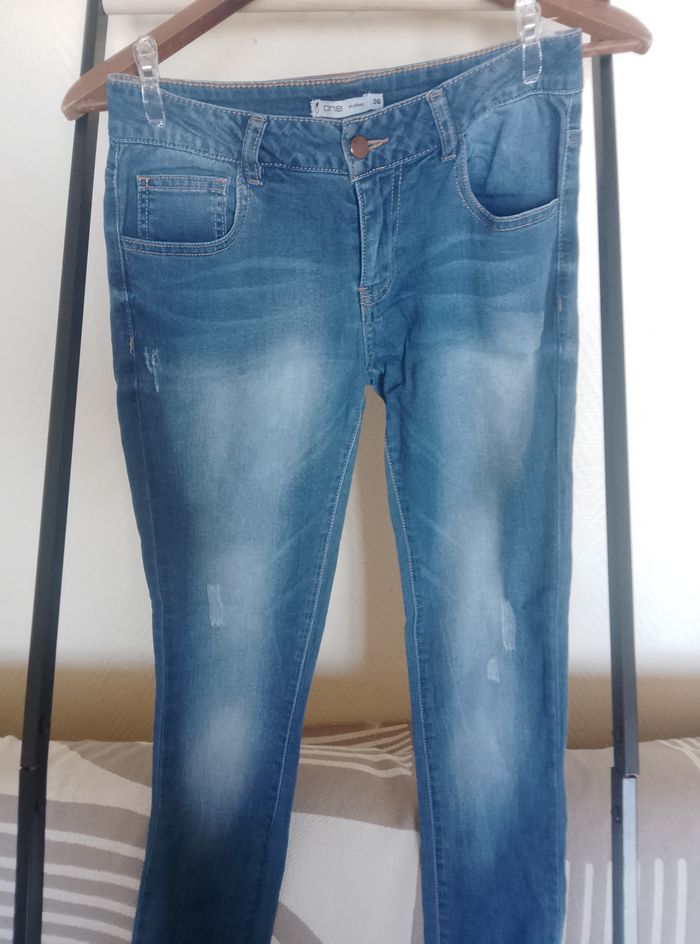 Jeans femme Gémo effet usé t36 - photo numéro 1