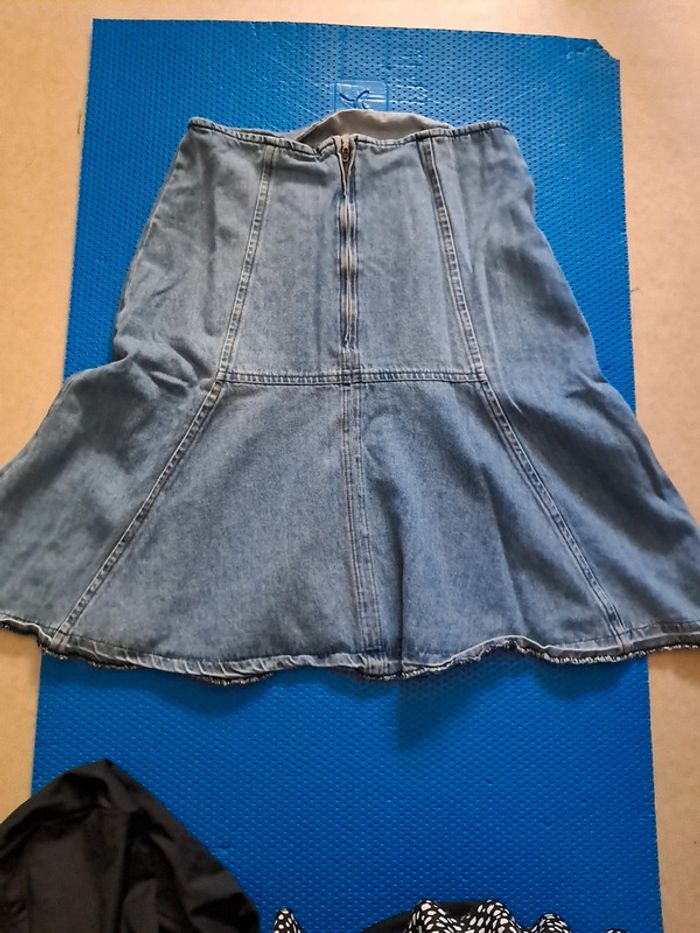 Jupe jeans mi genoux - photo numéro 4