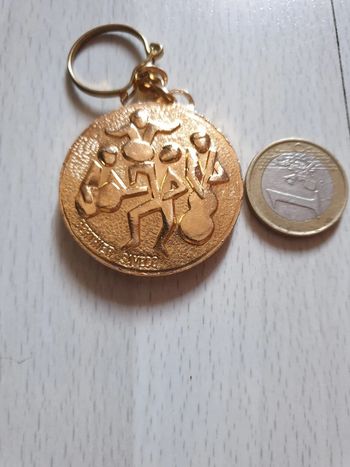 Magnifique porte clefs ancien vintage