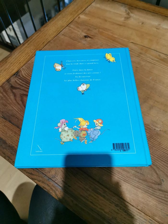 Livre sur les berceuses et comptines - photo numéro 2