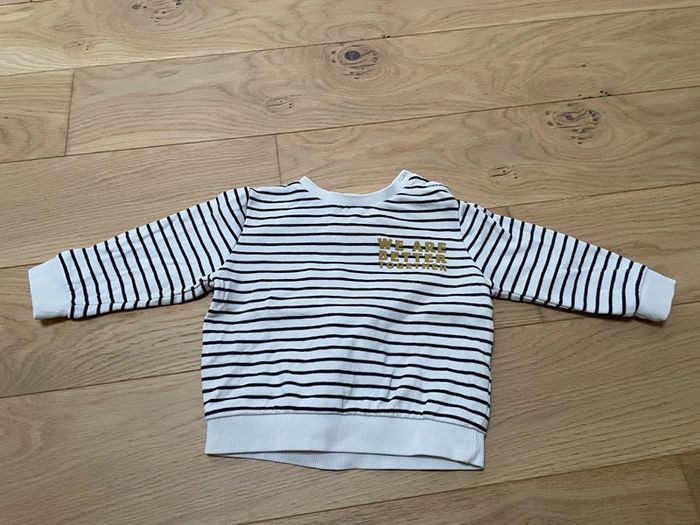 Pull 18mois