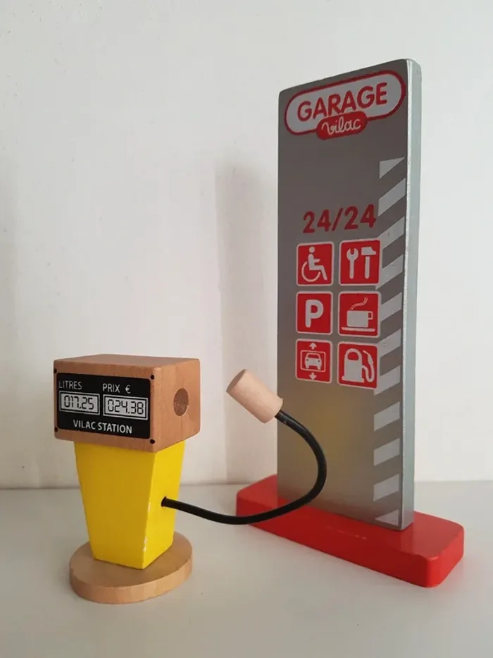 Accessoires en bois pour circuit de petites voitures - photo numéro 13