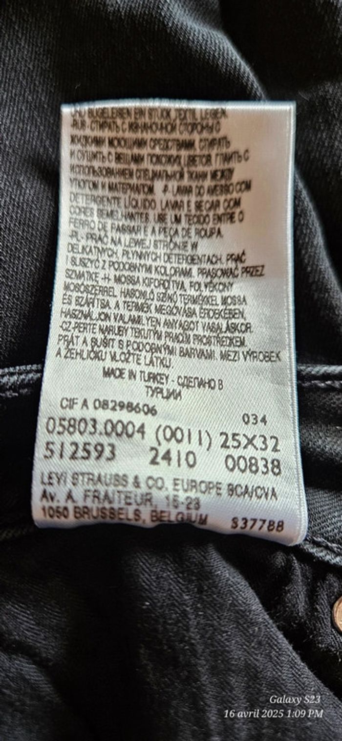 Levi's bold curve 25/32 - photo numéro 9