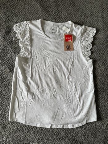 T-shirt manche courte en dentelle (38)