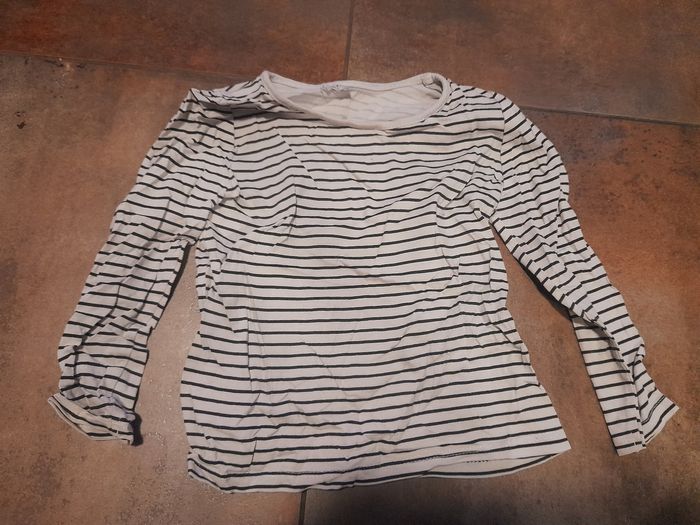 Pulls et t-shirt 98 104 - photo numéro 2