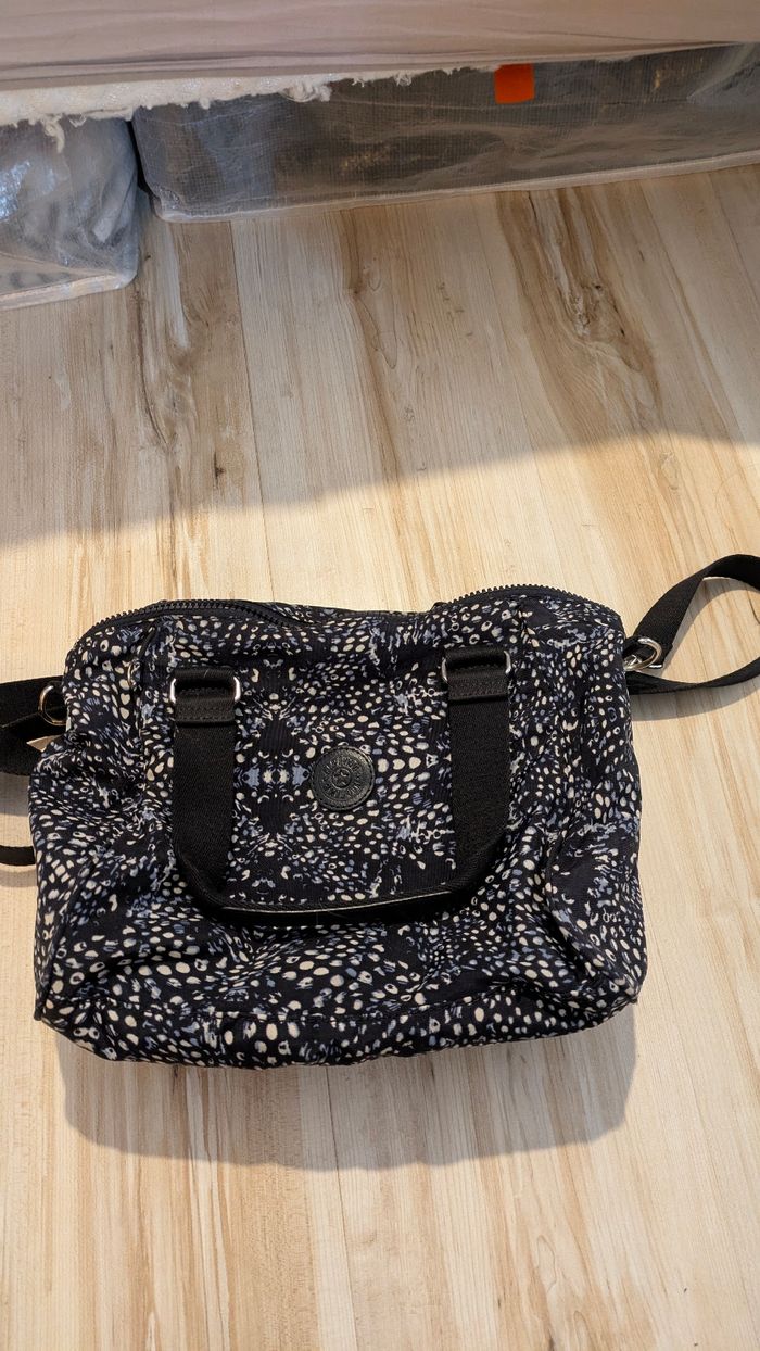 Sac a main bandoulière Kipling Amiel