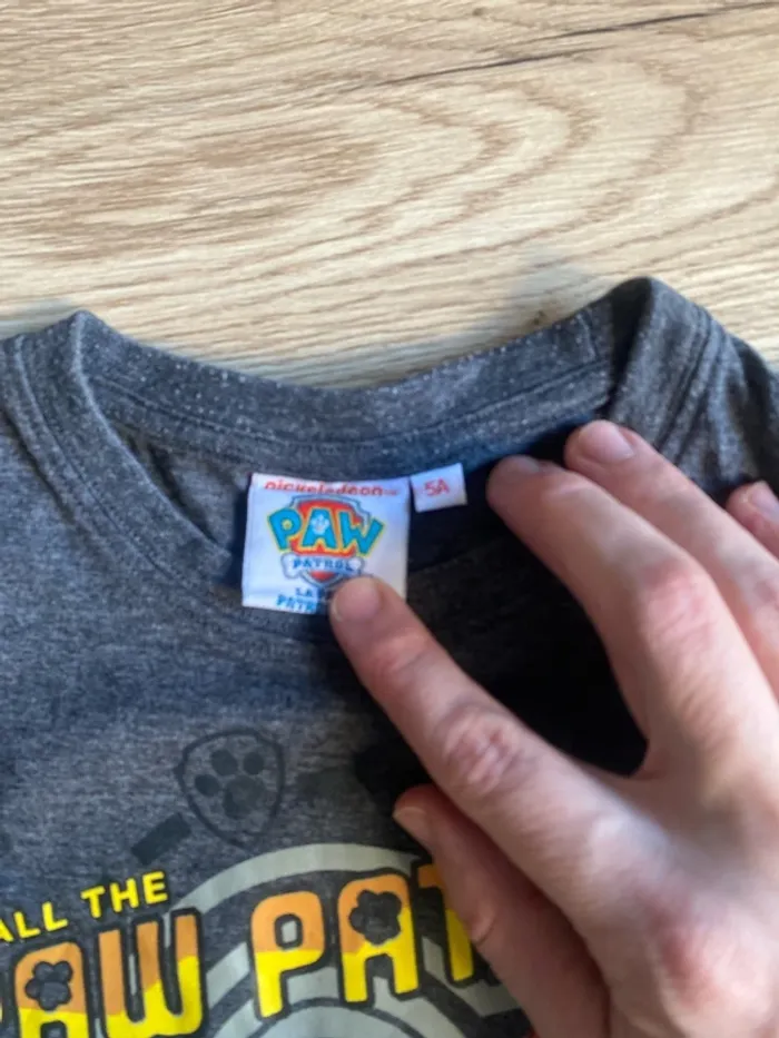T shirt paw patrol - 5 ans - photo numéro 2