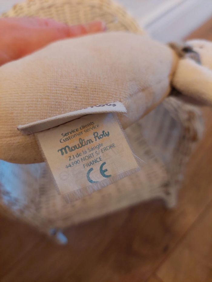 #P5 - Doudou lapin avec bandana Moulin Roty - photo numéro 5