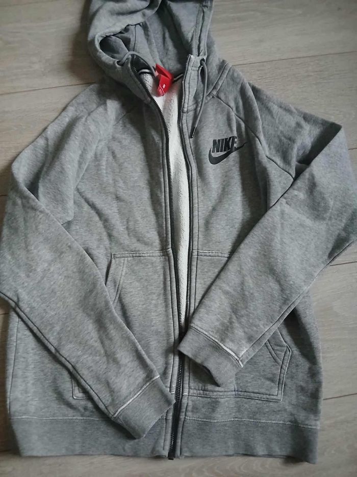 Veste Nike - photo numéro 2