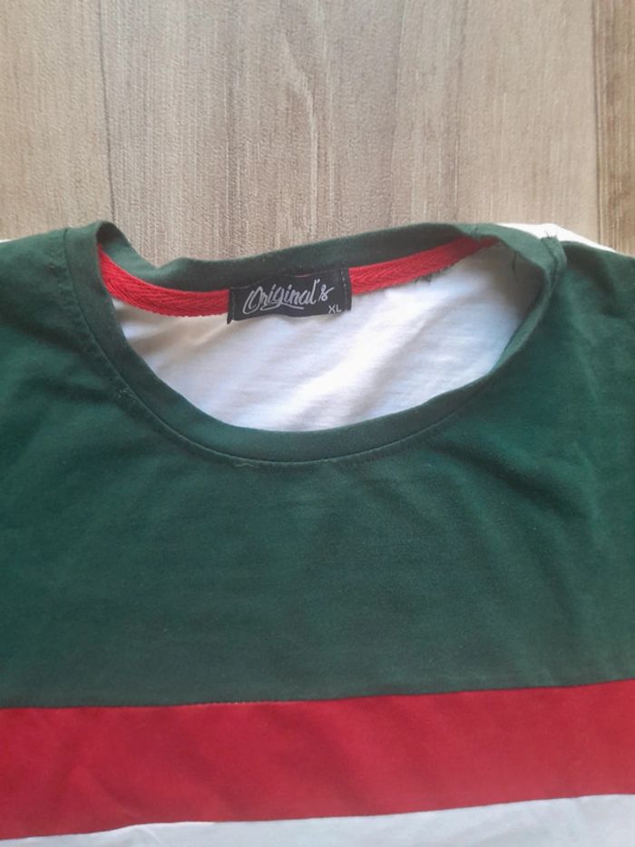 T-shirt taille 42 💞 - photo numéro 2