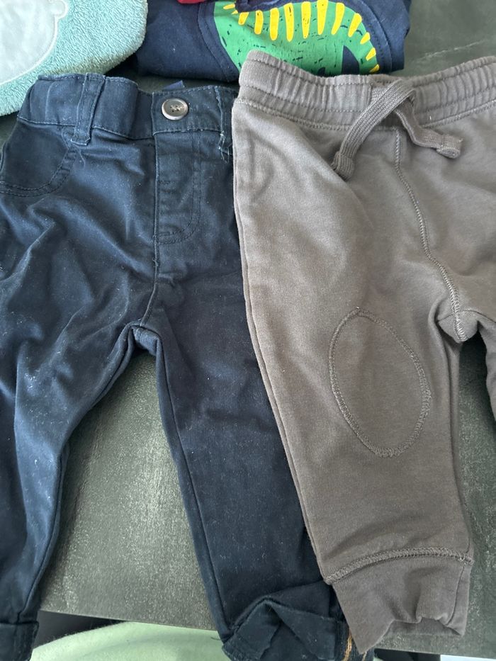 Lot de vêtements - photo numéro 2