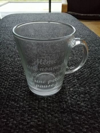 Tasse Même une nounou en or a besoin d'une petite pause.. neuve