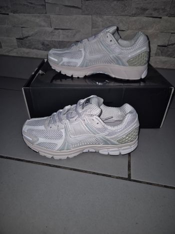 Nike zoom vomero 5