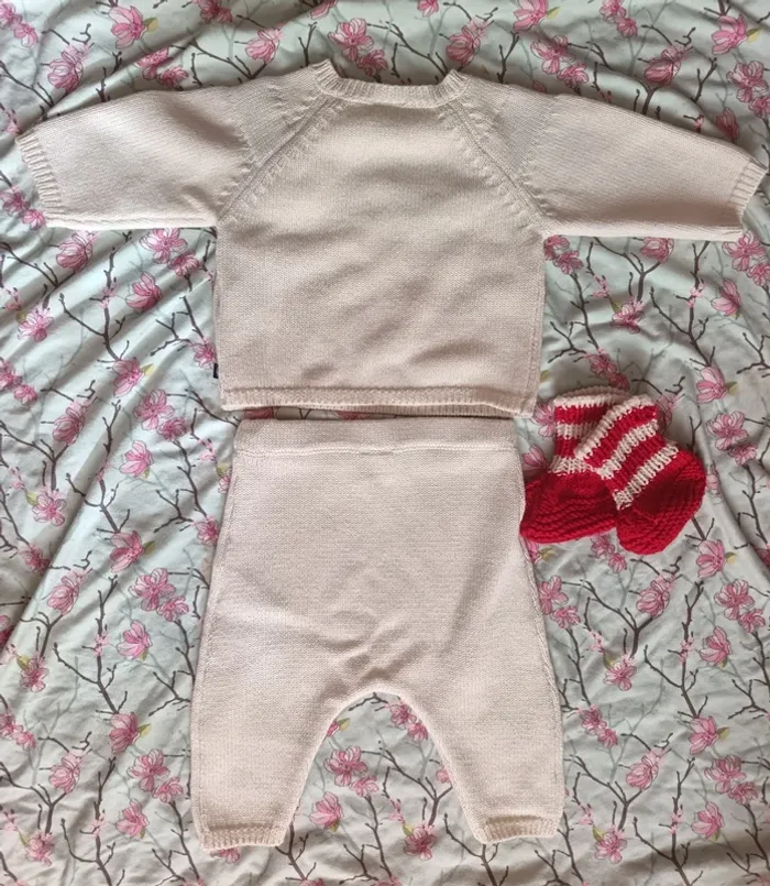 Ensemble Petit bateau 3 mois crème cœur laine et coton chaussettes neuf - photo numéro 3