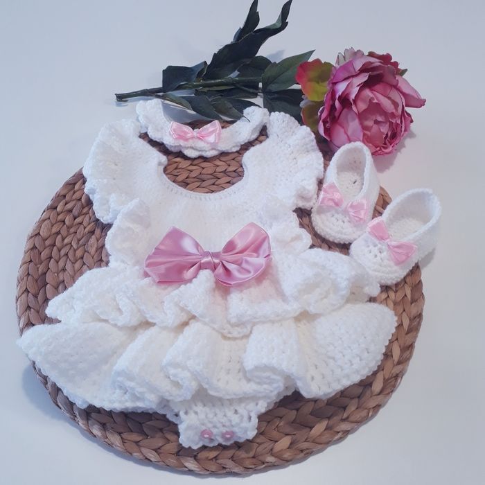 Vêtement bébé fille barboteuse crochet dentelle noeud satin rose 6 mois - photo numéro 3