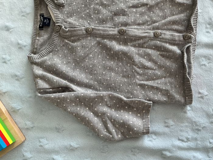 gilet léger gris à pois blanc 9 mois kiabi - photo numéro 6