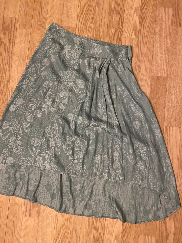 Jupe camaïeu taille 40 longue effet brillant - photo numéro 4