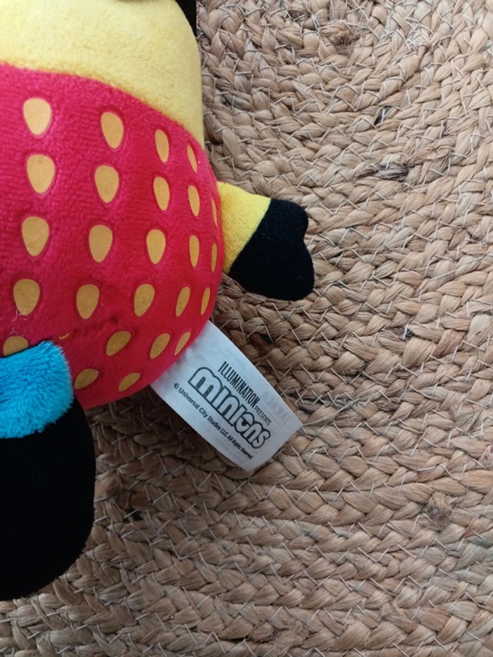 Peluche minnion - photo numéro 2
