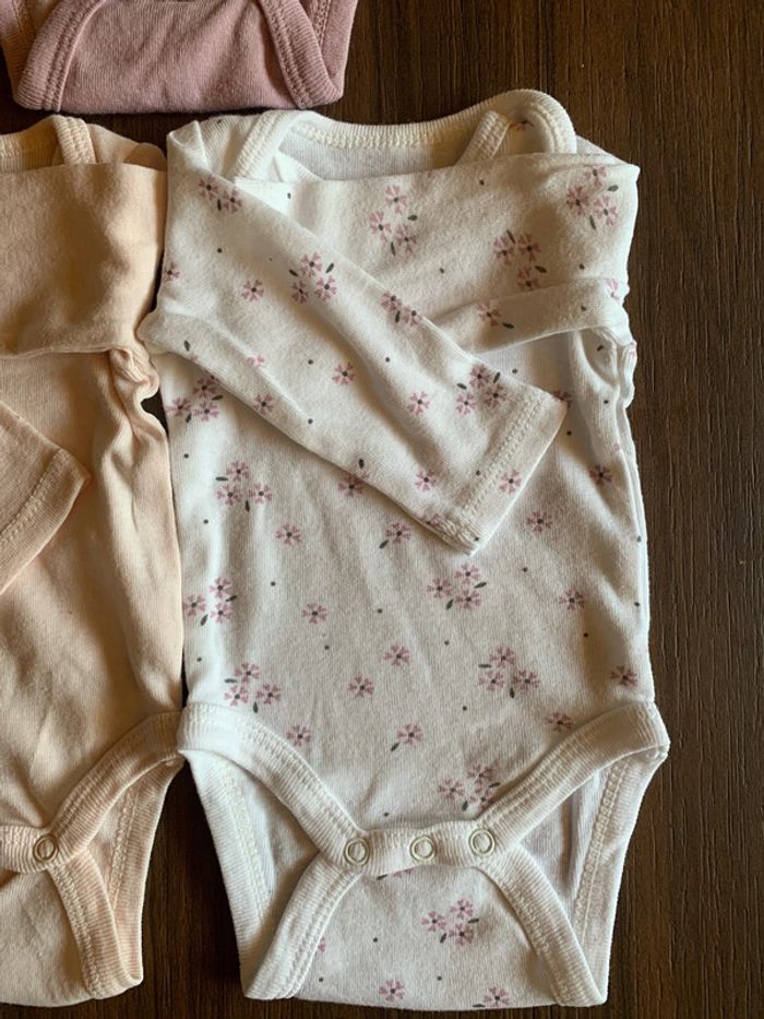 Lot 3 bodies Gémo 1 mois rose fille - photo numéro 4