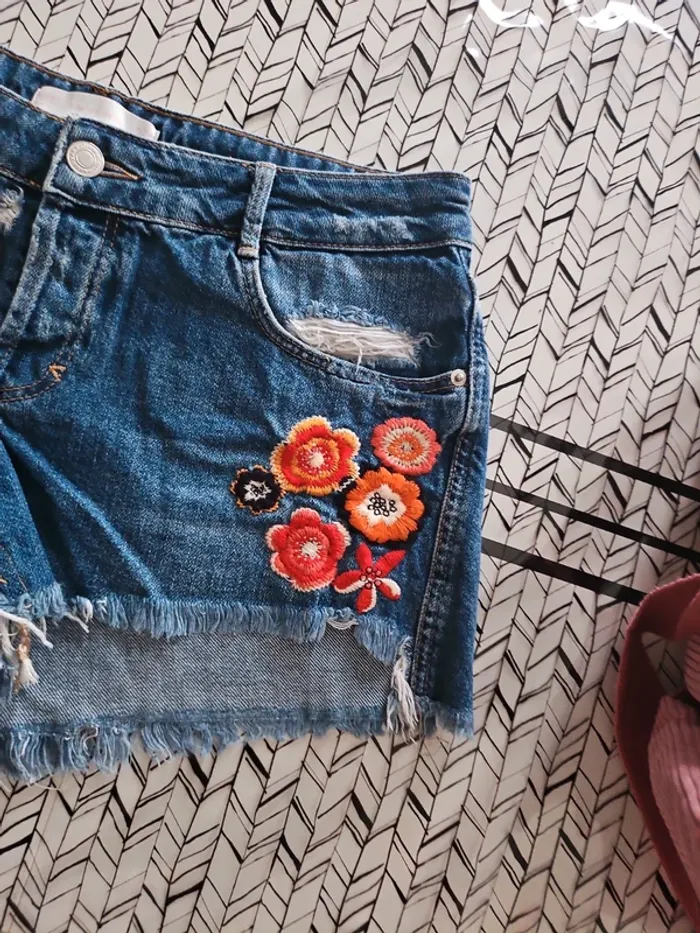 Short marque Zara - photo numéro 4