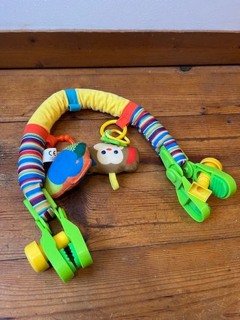 Arche jouet pour poussette 