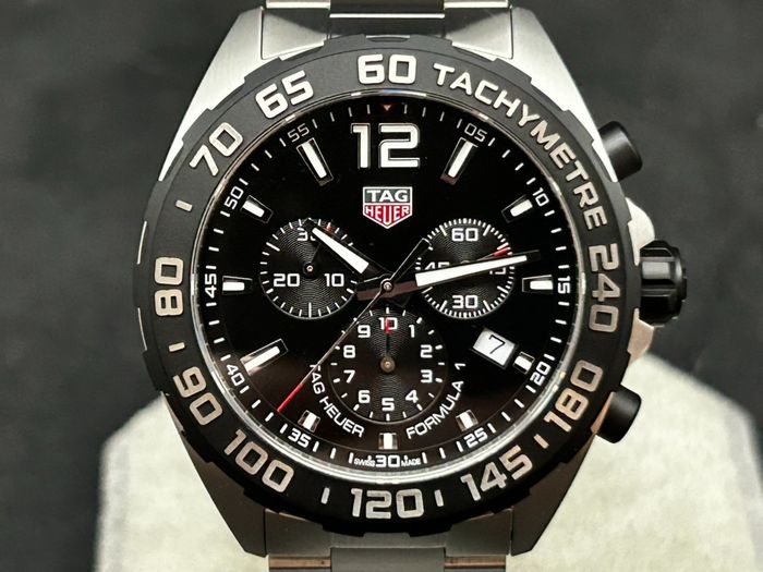 Montre pour homme Tag Heuer Formule 1 cadran noir 43 mm - photo numéro 2