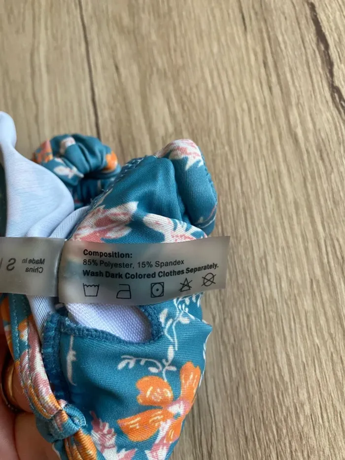 Maillot de bain 2 pièces - photo numéro 4