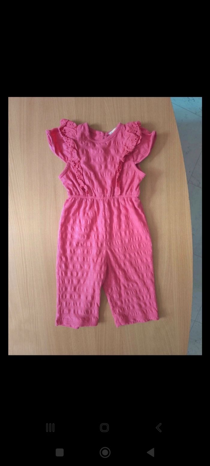 Combinaison d'été 6-9mois Primark