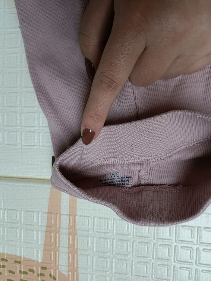 Lot 2 leegings Kiabi taille 3 mois - photo numéro 4