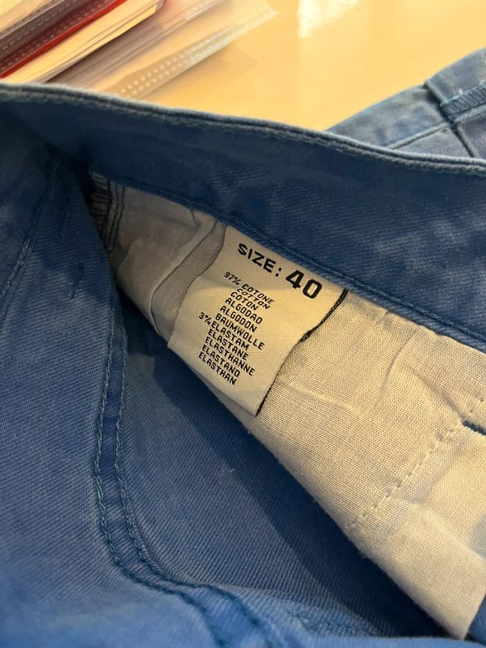 Short bleu - photo numéro 4