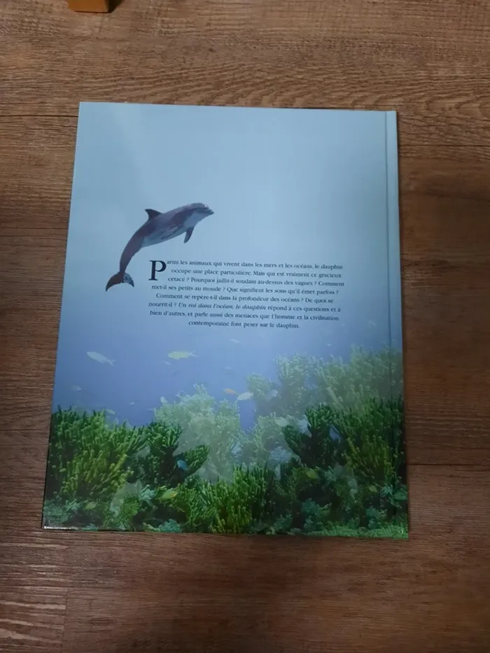 Livre: Un roi dans l'océan, le dauphin _ Éditions Atlas Jeunesse - photo numéro 2